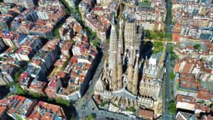 Read more about the article Sagrada Familia Tickets & Prices (2026 Guide)