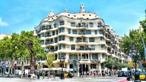 Read more about the article Casa Milà Tickets 2026 | Prices & Booking