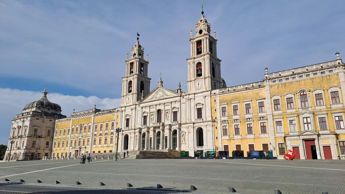 Read more about the article National Palace of Mafra Tickets 2026 | Prices & Booking