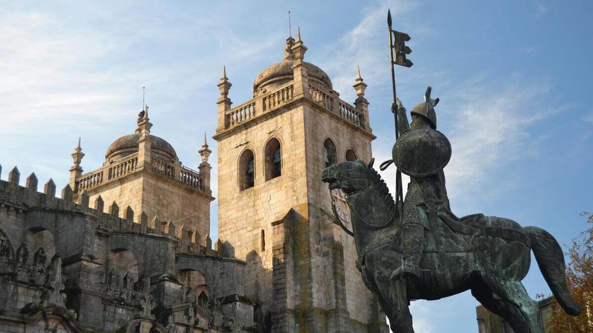Read more about the article Catedral do Porto Tickets 2026 | Prices & Booking