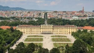 Read more about the article Schönbrunn Palace Tickets 2026 | Prices & Booking