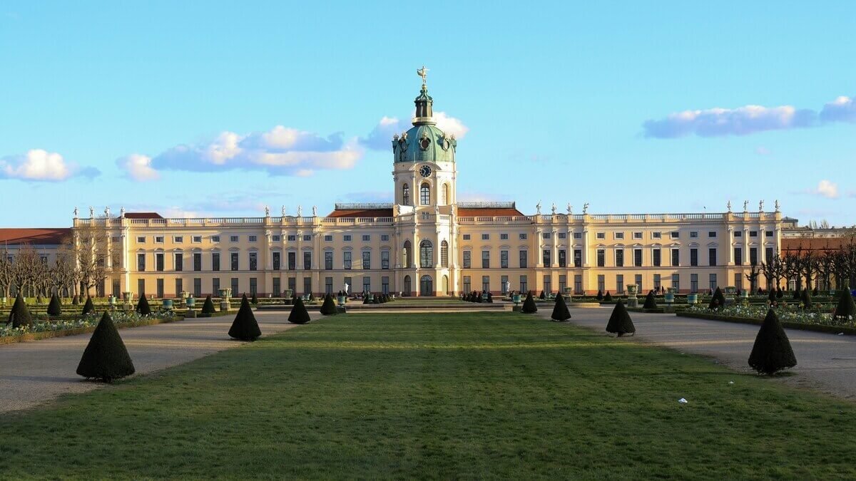 Read more about the article Charlottenburg Palace Tickets 2026 | Prices & Booking