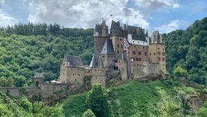 Read more about the article Eltz Castle Tour Tickets 2026 | Prices & Booking