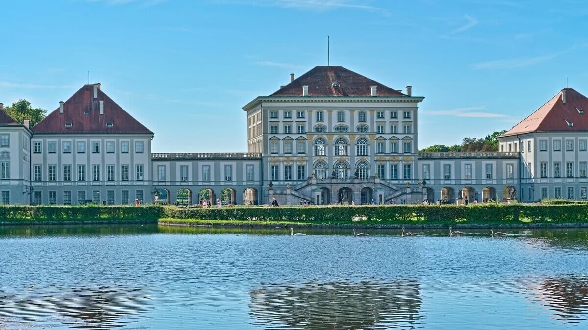 Read more about the article Nymphenburg Palace Tickets 2026 | Prices & Booking